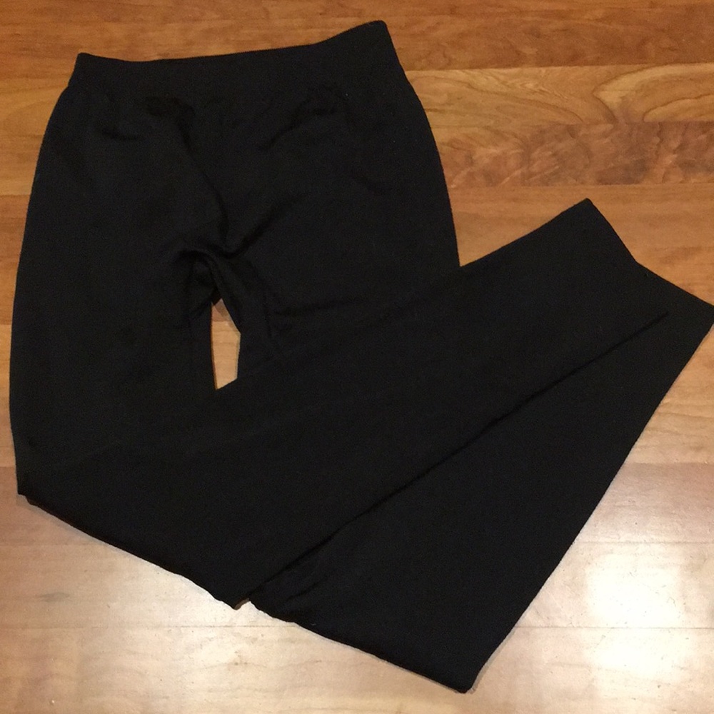 Black Leggings.